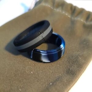 Stylish Black and Blue Men's Ring Set